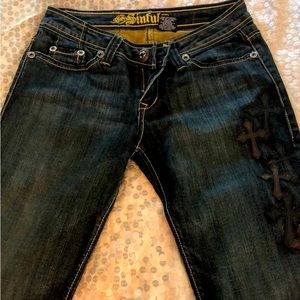 SINFUL DENIM JEANS 5 POCKET W/CROSSES SIZE 27X34